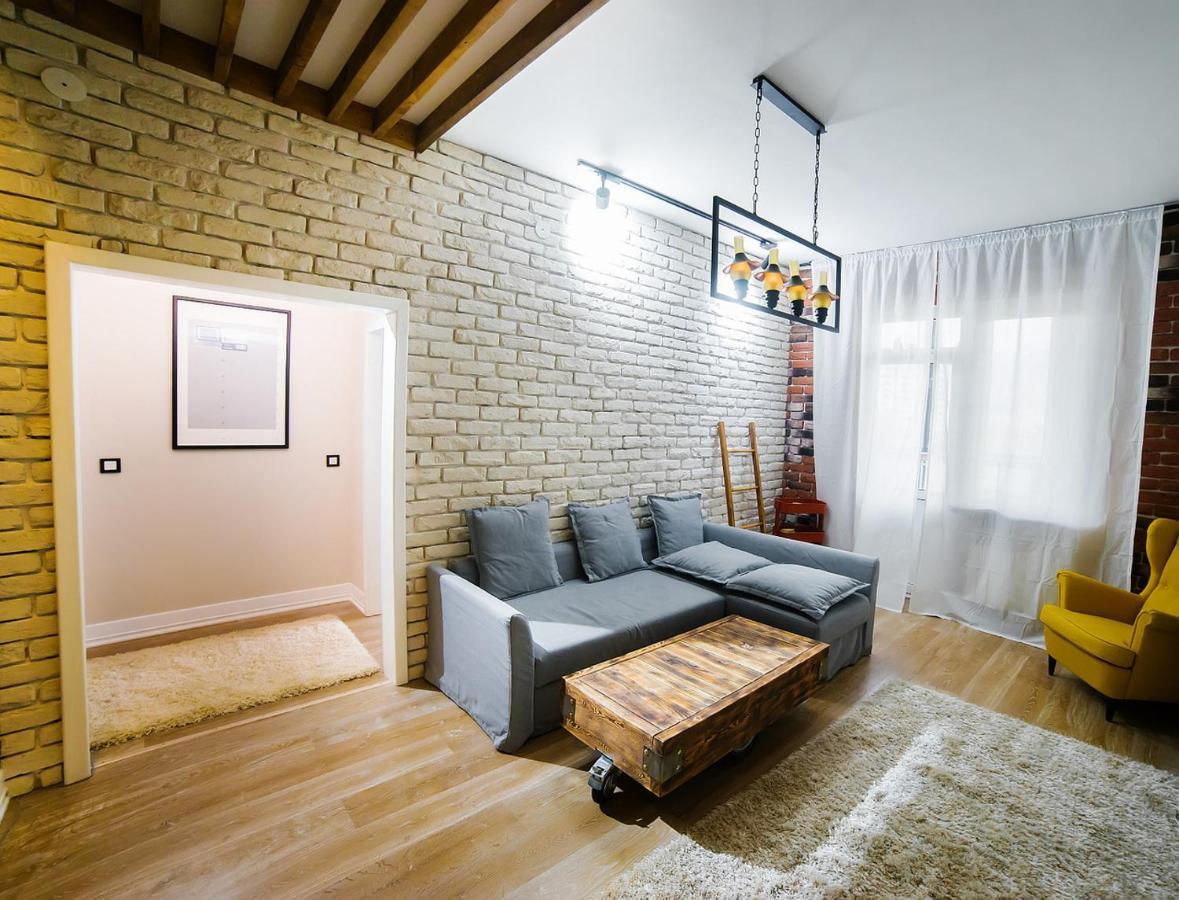 Hotel Manica Vavilon Алма Ата Екстериор снимка