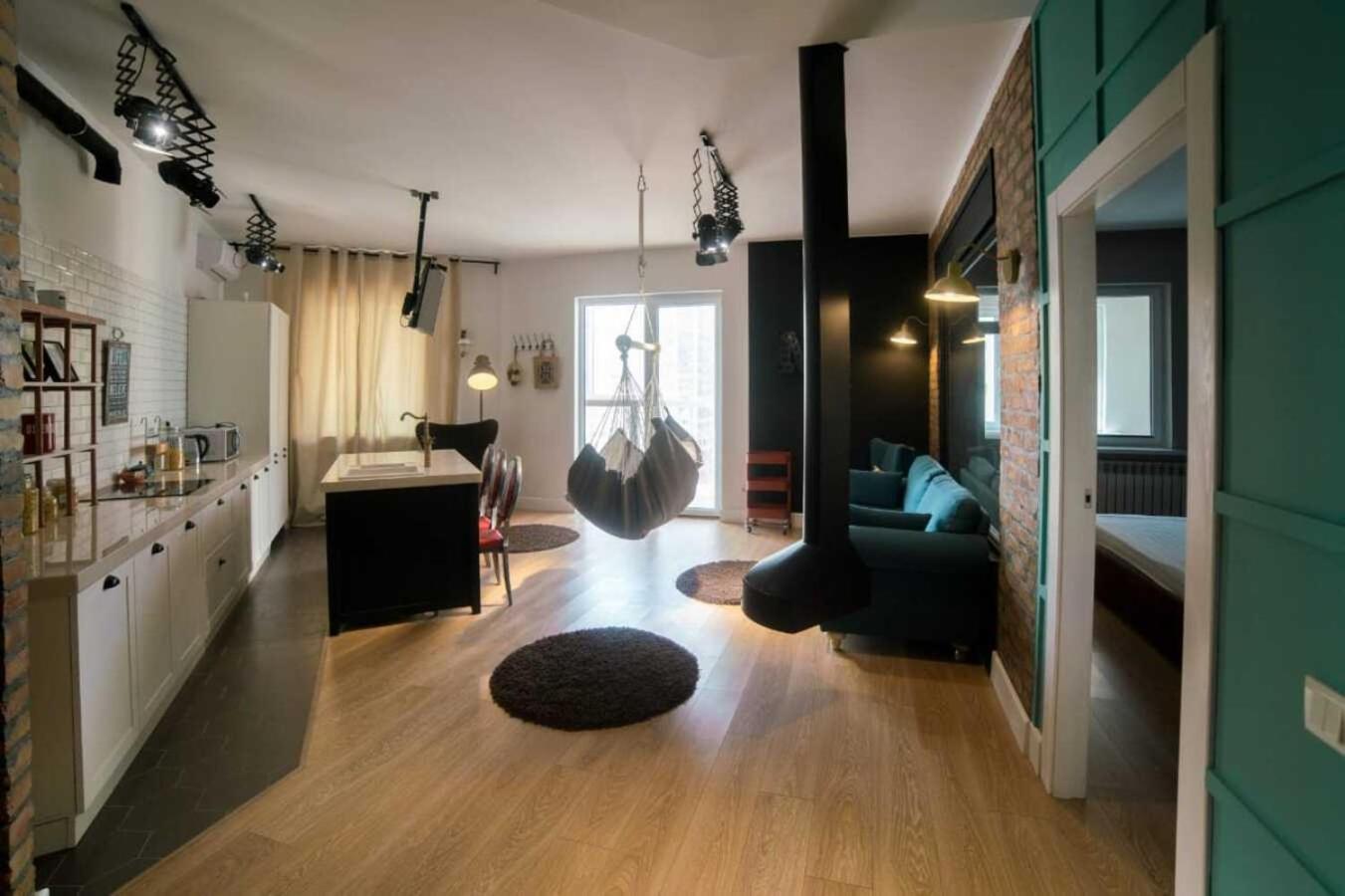 Hotel Manica Vavilon Алма Ата Стая снимка